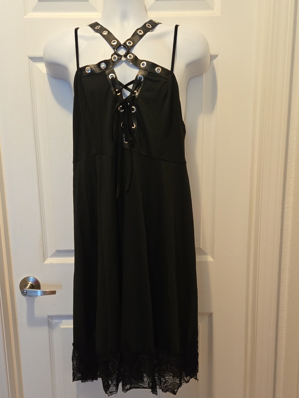 Rosegal Black Lace Hem Lace-Up Midi Dress with Grommet Pleather Straps Large